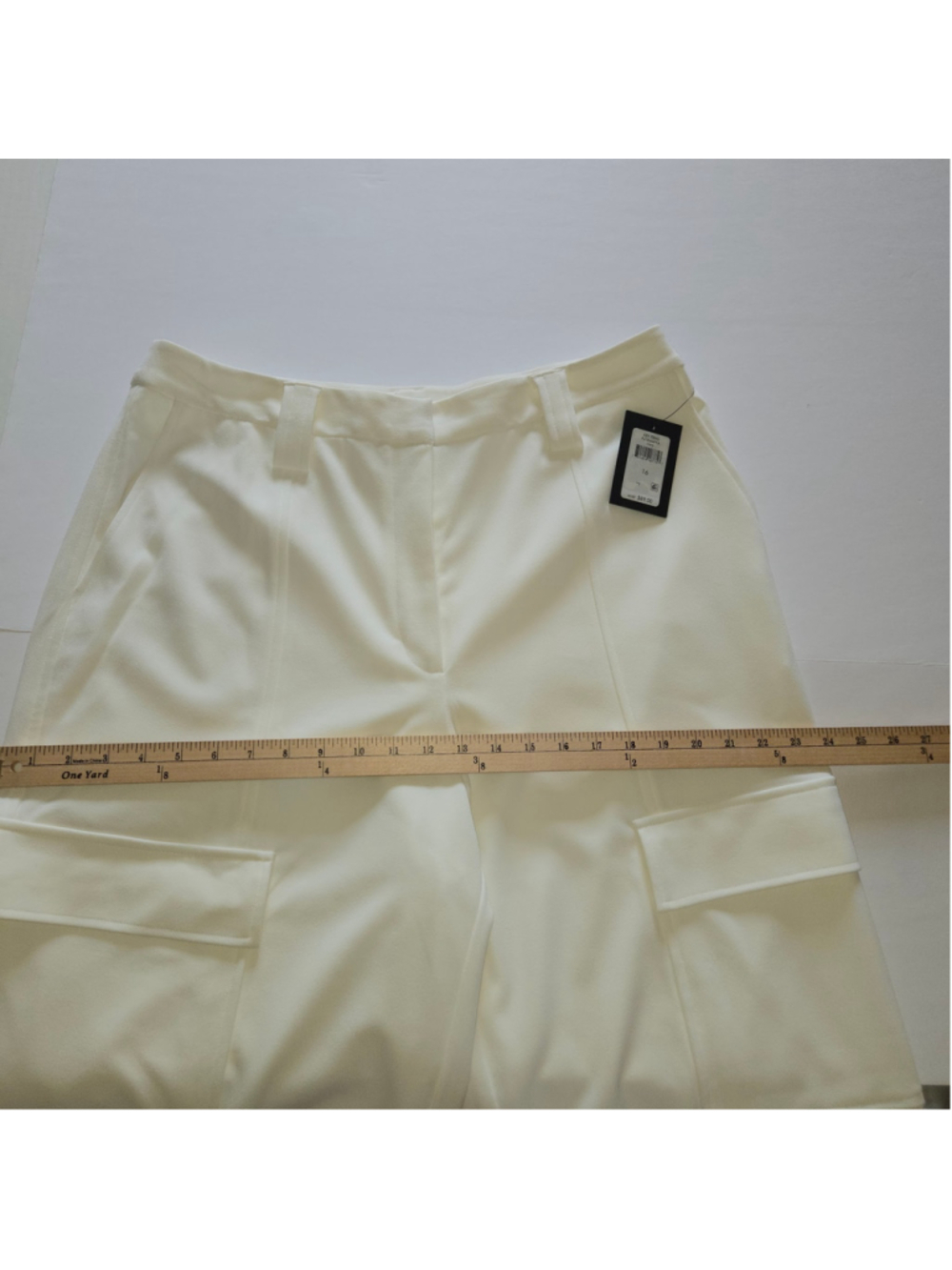 DKNY Women's Wide-Leg Crepe Cargo Pocket Ivory Pants Sz 16 NWT - Picture 9 of 13